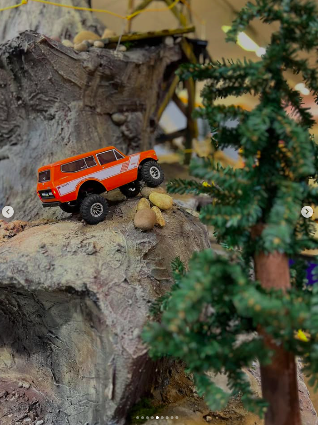 Crawler Course Action 1