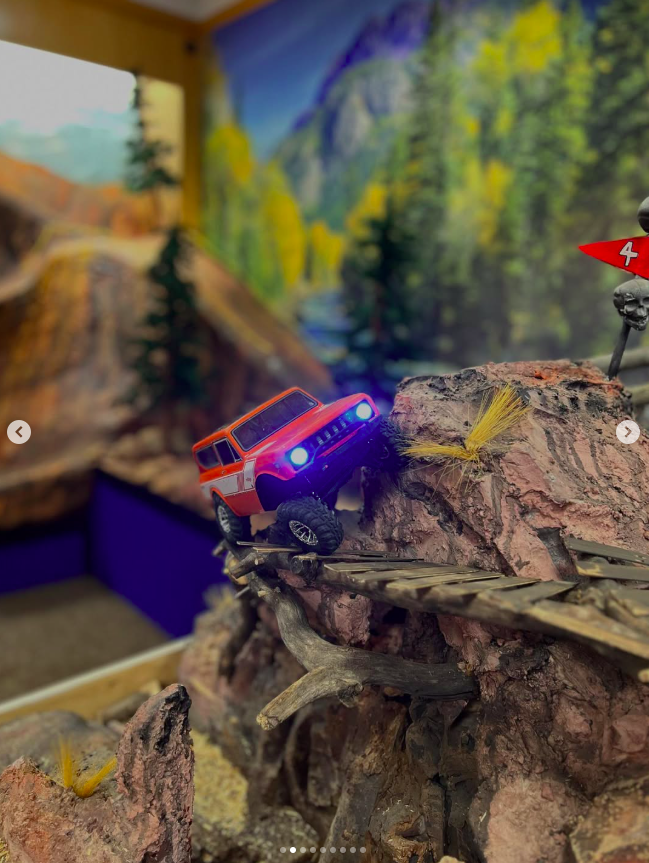 Crawler Course Action 3